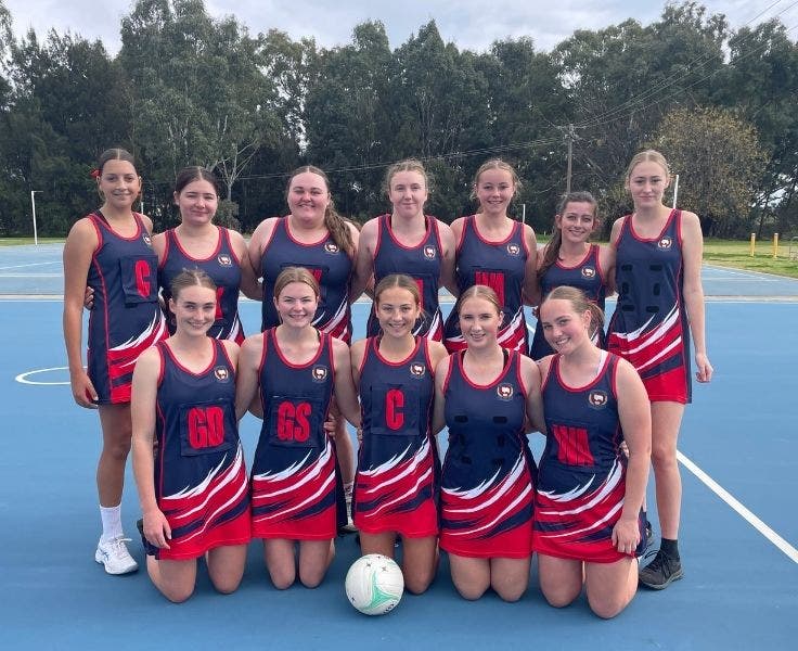 Central Schools Netball competition Open Girls team photo